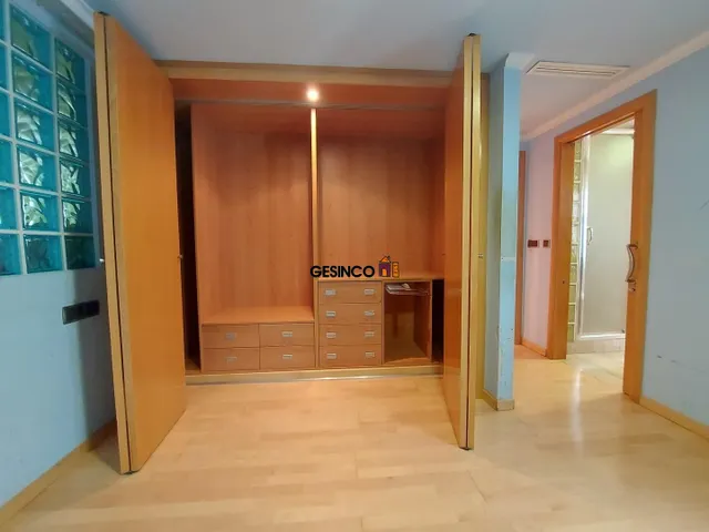 PISO EN TERCERA PLANTA EN BUEN ESTADO. CENTRO!! — 15