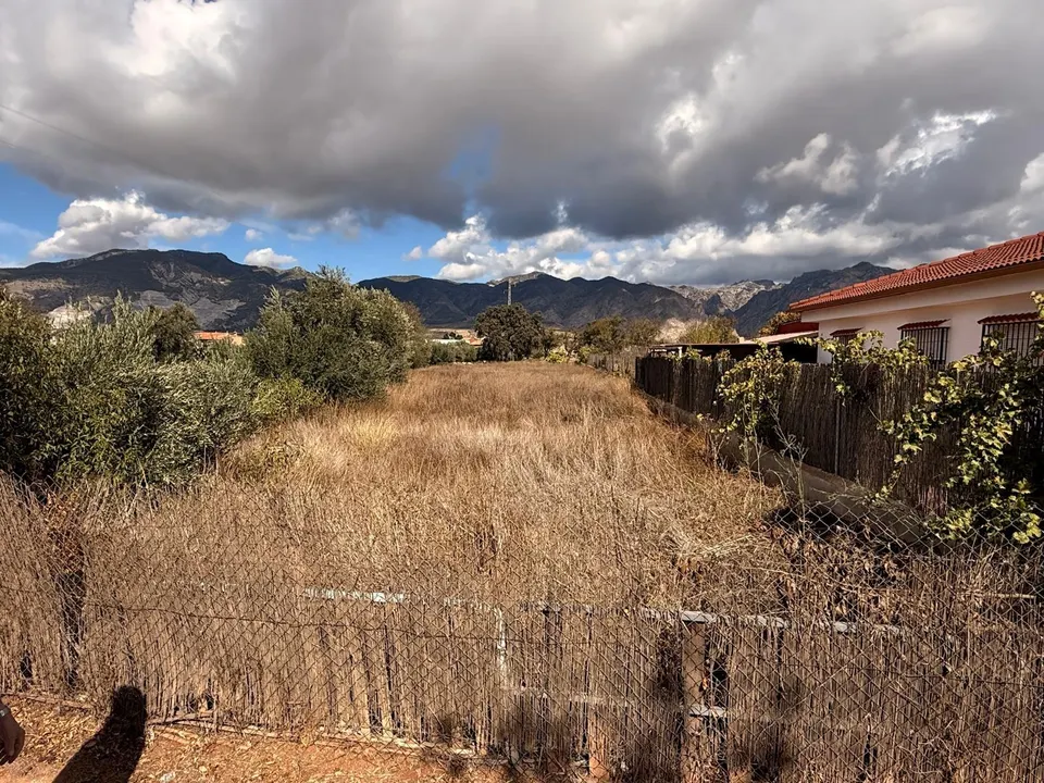 OPORTUNIDAD!!!! SOLAR URBANO EN UN ENCLAVE CON ENCANTO EN PLENO CORAZÓN DE ANDALUCÍA