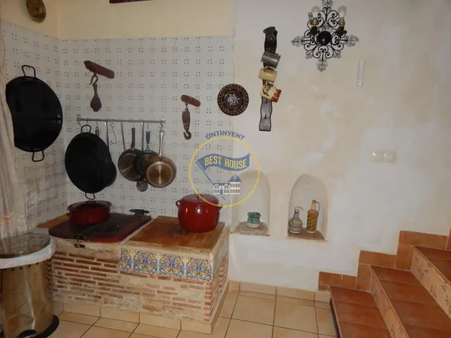 OPORTUNIDAD, CASA REFORMADA CON PISCINA Y OTRAS COMODIDADES. — 14