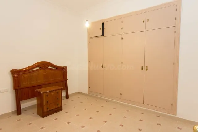 Casa junto a la Avenida del Ejercito - foto 4