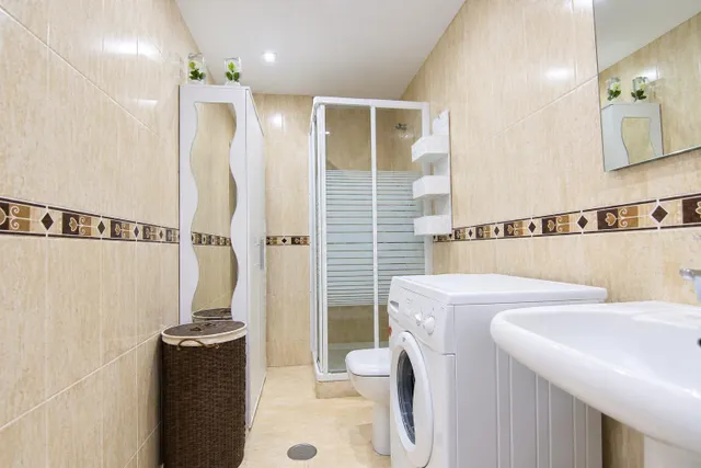 EN ALQUILER APARTAMENTO CON AMPLIA TERRAZA Y VISTAS AL MAR — 12