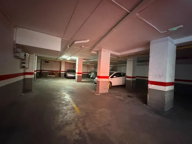 MAGNIFICO PISO EN ZONA GUARDIA CIVIL DE VALENCIA — 26