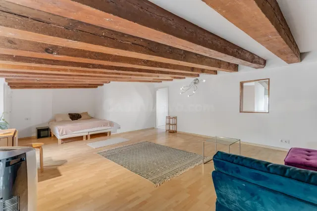 Estudio tipo Loft reformado y luminoso en el Gòtic - foto 5