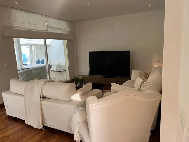 FINCA RÚSTICA EN VENTA CON PISCINA Y JARDÍN — 9