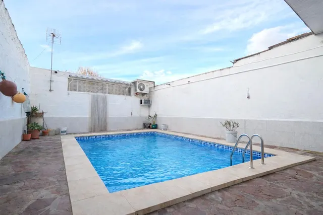 INCREIBLE CASA A PRIMERA LINEA DE PLAYA EN PUÇOL — 31