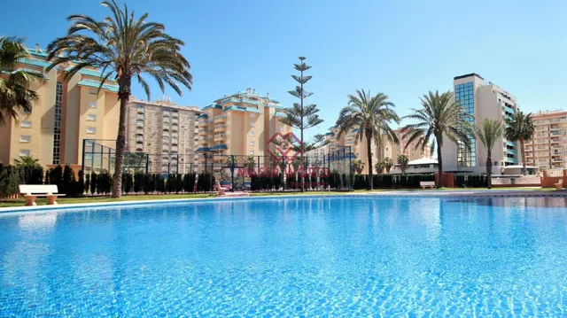 HERMOSAS CASAS ADOSADAS EN LA MANGA — 11