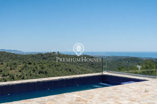 Casa a estrenar con vistas al mar y a la montaña - foto 3
