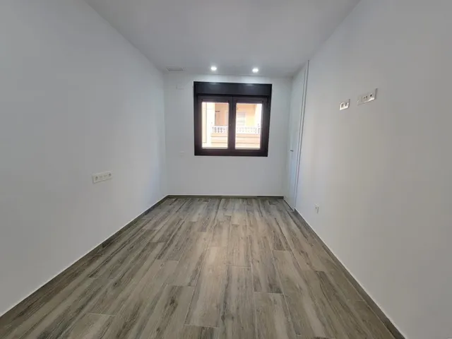 Apartamento 3 habitaciones 148m² en venta - Paseo maritimo — 28