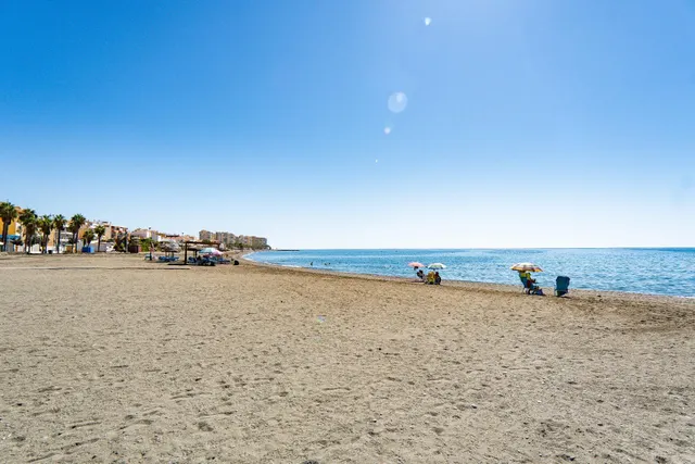 Piso en venta en Caleta de Vélez junto al mar — 49