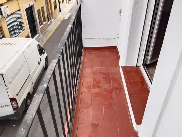 Piso de 110 m2 con 5 dormitorios y terraza en San Fernando — 4