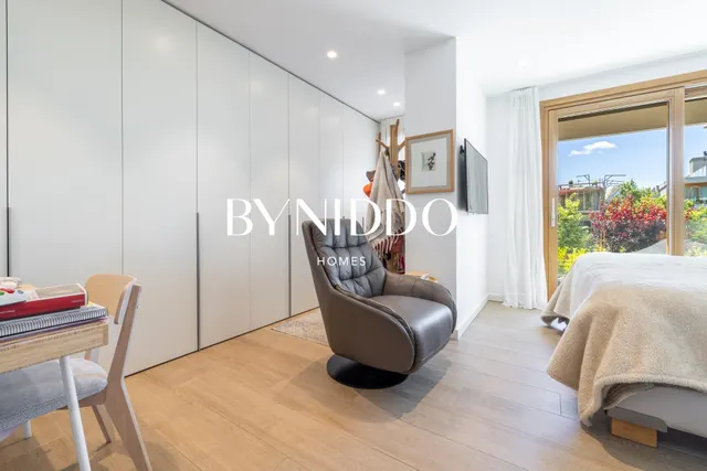 Exclusiva vivienda con dos espacios independientes, jardín privado y piscina en Can Mates — 39