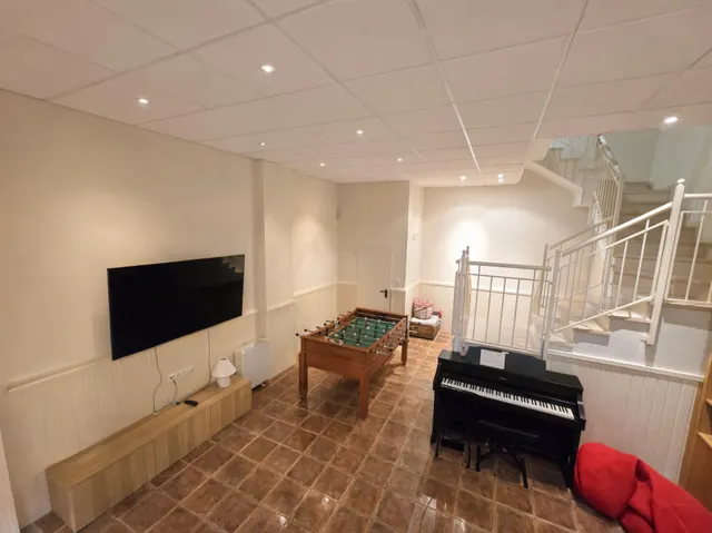 Pareado 5 habitaciones 265m² en alquiler - Santiago bernabeu — 34