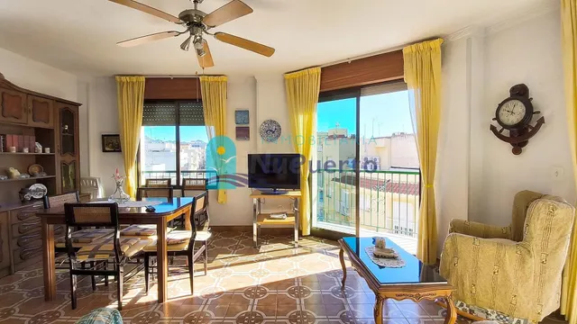 APARTAMENTO MUY LUMINOSO JUNTO AL PASEO MARÍTIMO – REF 1737 - foto 2