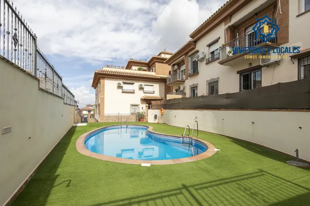 Ático en venta en La Zubia — 23