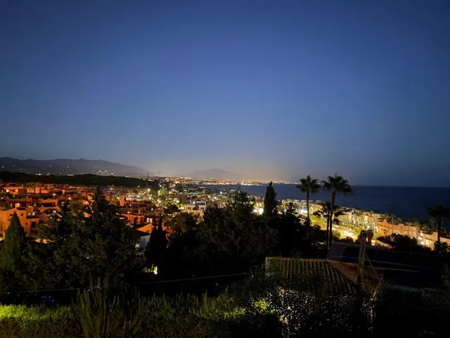 Preciosa casa en Estepona (Málaga) con maravillosas vistas al mar — 46