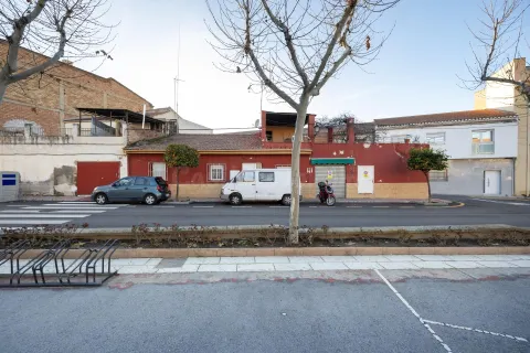 CASA CON ESTUPENDA UBICACIÓN EN ARMILLA. AVENIDA DE LOS OGÍJARES