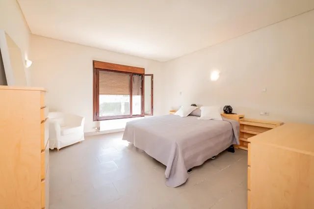 Exclusiva casa de lujo con piscina privada en un entorno tranquilo y selecto — 38