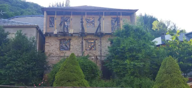SE VENDE CASA EN CONSTRUCCIÓN  EN VILLANUEVA DE VALDUEZA — 19