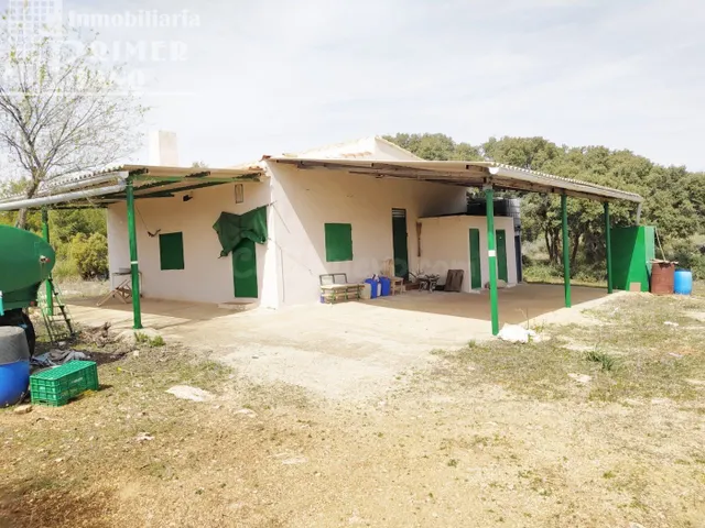 Se vende finca totalmente vallada de 12 hectareas - foto 5