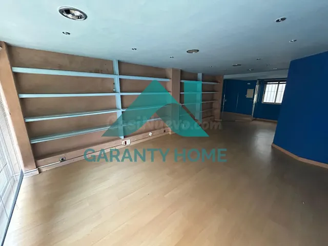 SE VENDE OFICINA EN ZONA COLÓN