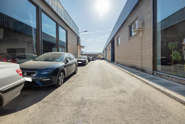 Nave industrial 1400m² en venta - Alcampo — 30