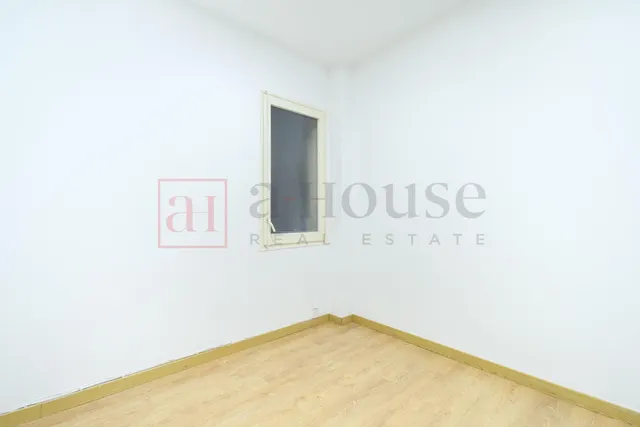 PISO PARA ENTRAR A VIVIR CON EXCELENTE UBICACIÓN EN SAGRADA FAMILIA — 29