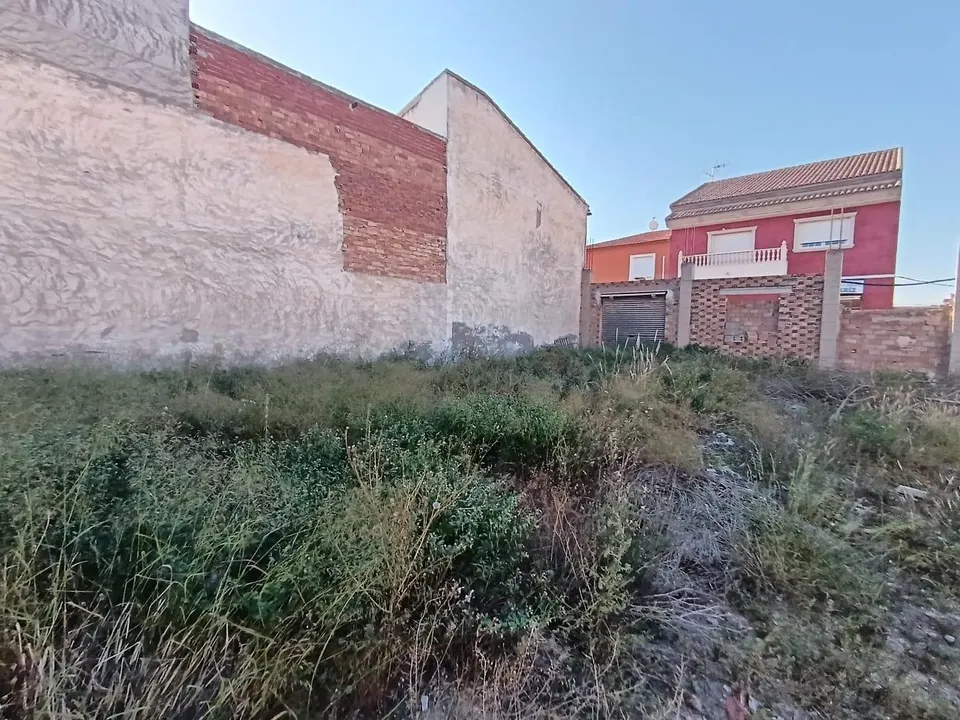 Solar en Venta junto a Calle Mula – Ideal para Tu Futuro Hogar