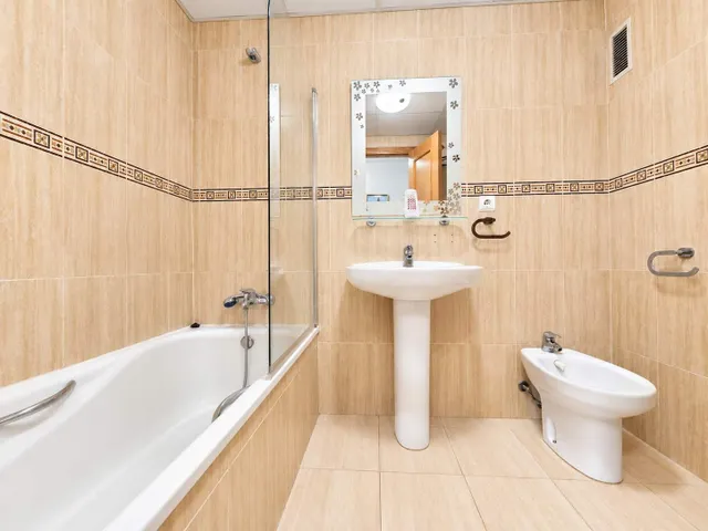 Vivienda de 3 dormitorios con piscina — 14