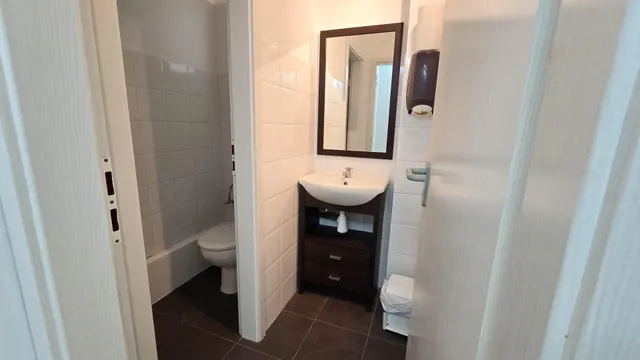 Oficina reformada y amueblada de 128 m2 en el Edificio Peceño, en pleno centro de Santa Cruz de Tenerife — 18