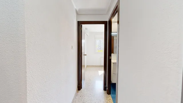 Piso con 2 terrazas y 3 dormitorios junto a la Aljafería, Zaragoza — 24