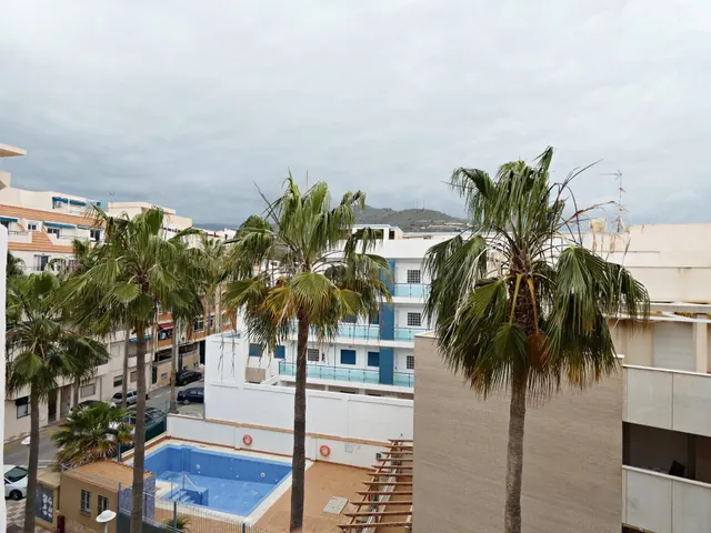 GRAN PISAZO AL LADO DEL MAR - foto 2