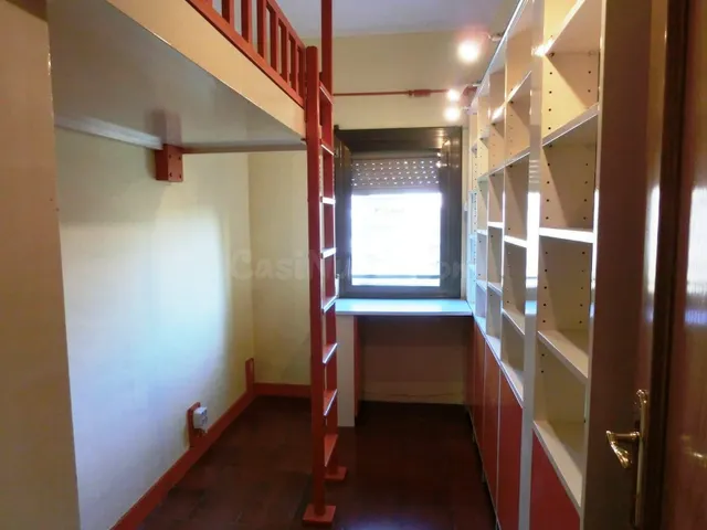 PISO ALQUILADO EN VENTA EN POBLENOU — 3