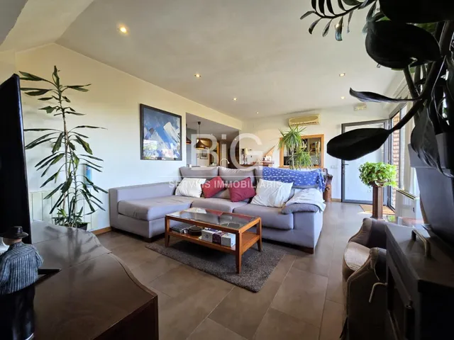 Espectacular casa con jardín y piscina privada en la ciudad de mataro — 14
