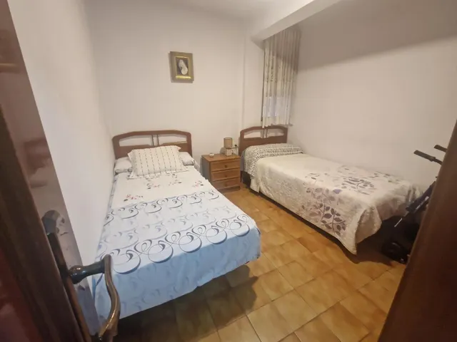 PISO CENTRICO DE 83M2 CON ASCENSOR Y BALCÓN — 24