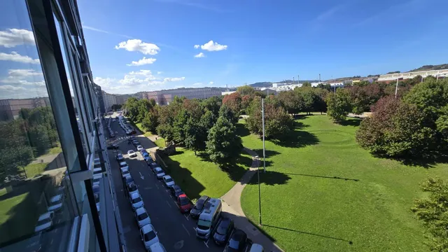 Piso con gran salón de 45 m2, garaje y trastero junto al Parque de Vioño — 39