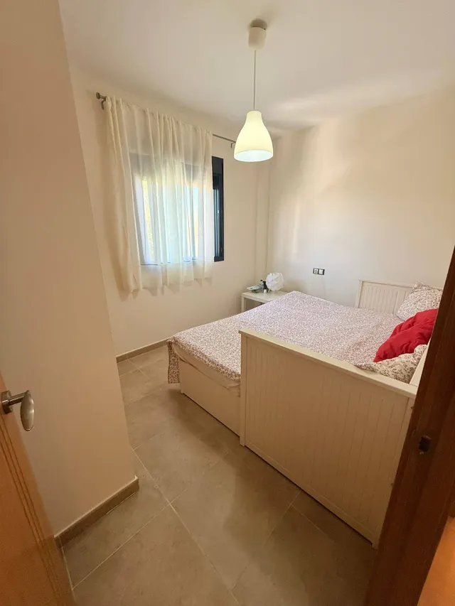 AMPLIO PISO CON GARAJE Y PISCINA — 9