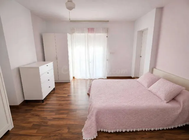 Excepcional oportunidad/ Vivienda + local comercial independ
