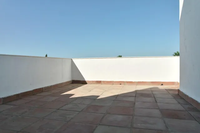 Impresionante chalet con piscina y en zona con campo de golf — 39