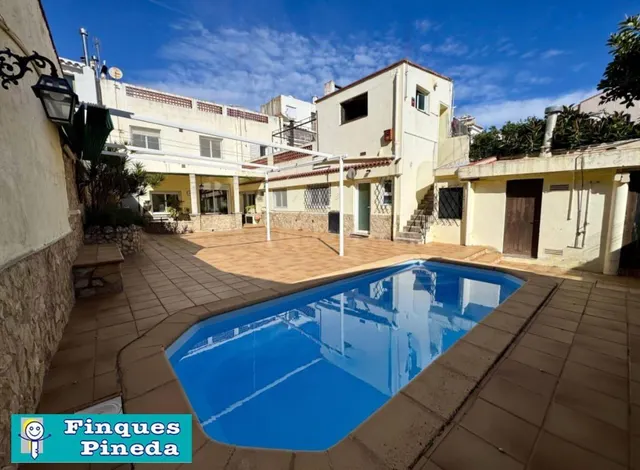 EN VENTA CASA EN EL CENTRO DE PINEDA DE MAR - foto 2