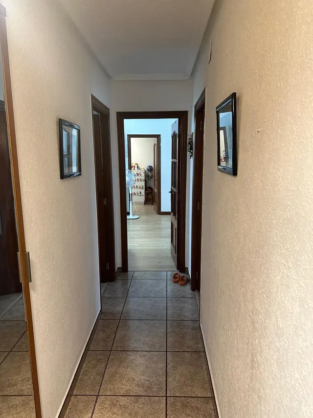 Piso Reformado en Avilés - La Magdalena: ¡Tu Nuevo Hogar Espera por Ti!       Cómpralo por 495€ / mes — 5