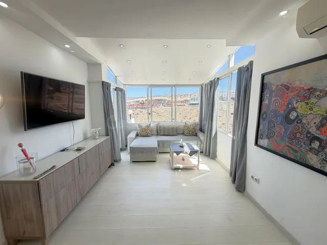 Puerto Rico: 86 m2, 3 dormitorios, gran terraza y piscina - foto 2