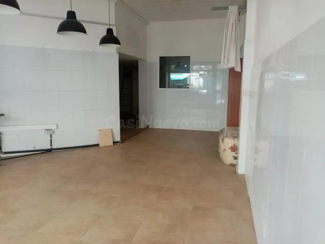 LOCAL COMERCIAL EN EL CORAZÓN DE ESTEPONA — A 100 M DE LA PLAZA CENTRAL — 3