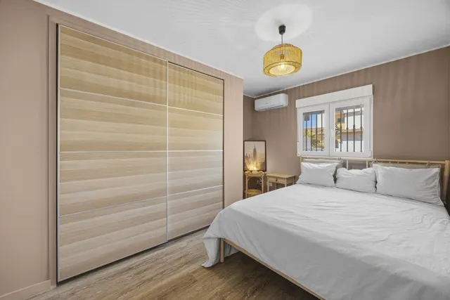 Recently Renovated 3 Bedroom Apartment in Torrequebrada — 19