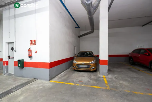 Piso de dos dormitorios en Sanders, en urbanización privada con piscina, pistas de padel, plaza de garaje y trastero — 21