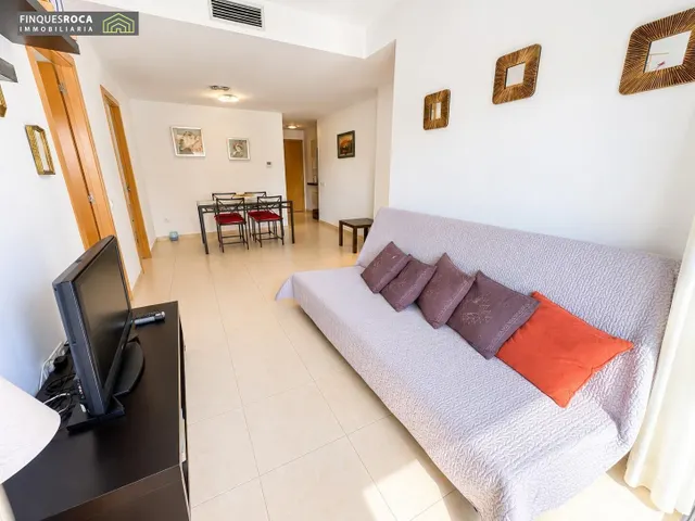 Para entrar a Vivir Piso de 3 Dormitorios, 2 Baños, Cocina Independiente, Comedor-Estar, Terraza y Piscina Comunitaria — 7