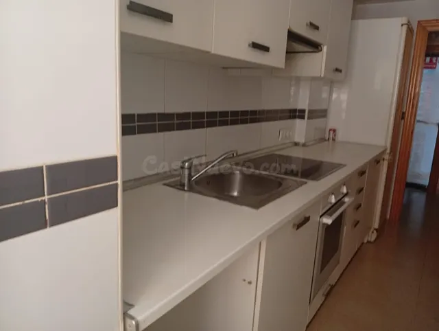 Amplio Piso de 2 habitaciones en el Corazón de Vera - foto 5