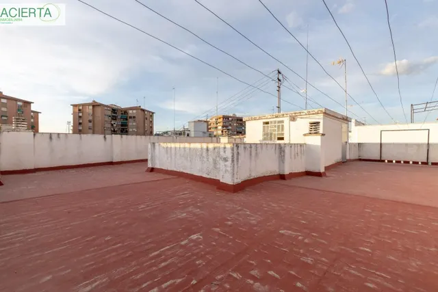 Ático reformado con ascensor, terraza y chimenea, listo para entrar a vivir — 31