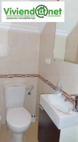 PRECIOSO DUPLEX EN URBANIZAC.CON PISCINAS Y JARDINES — 42