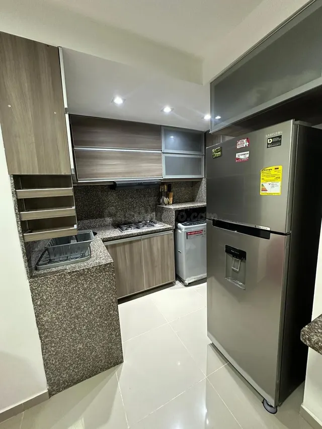 SE VENDE APARTAMENTO EN TORICES AMOBLADO - foto 4
