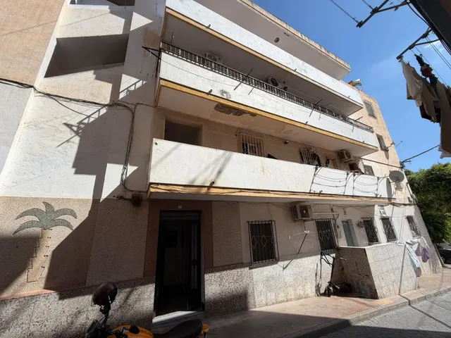 PISO PARA REFORMAR EN LA CHANCA – PESCADERÍA, ALMERÍA
